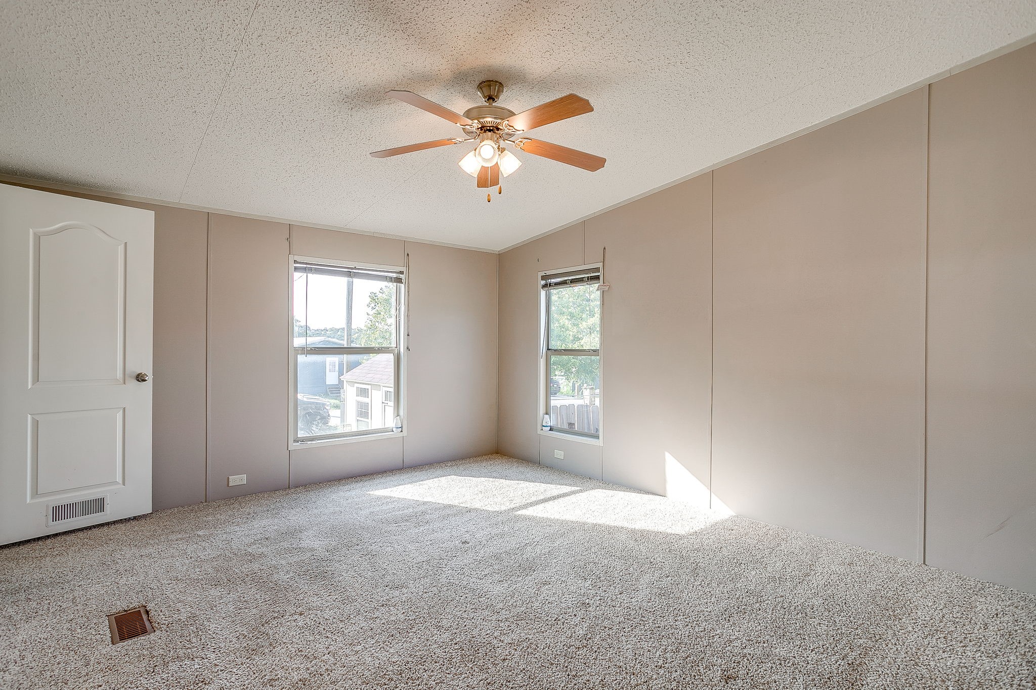 900 Tree Drive Granbury TX 76048