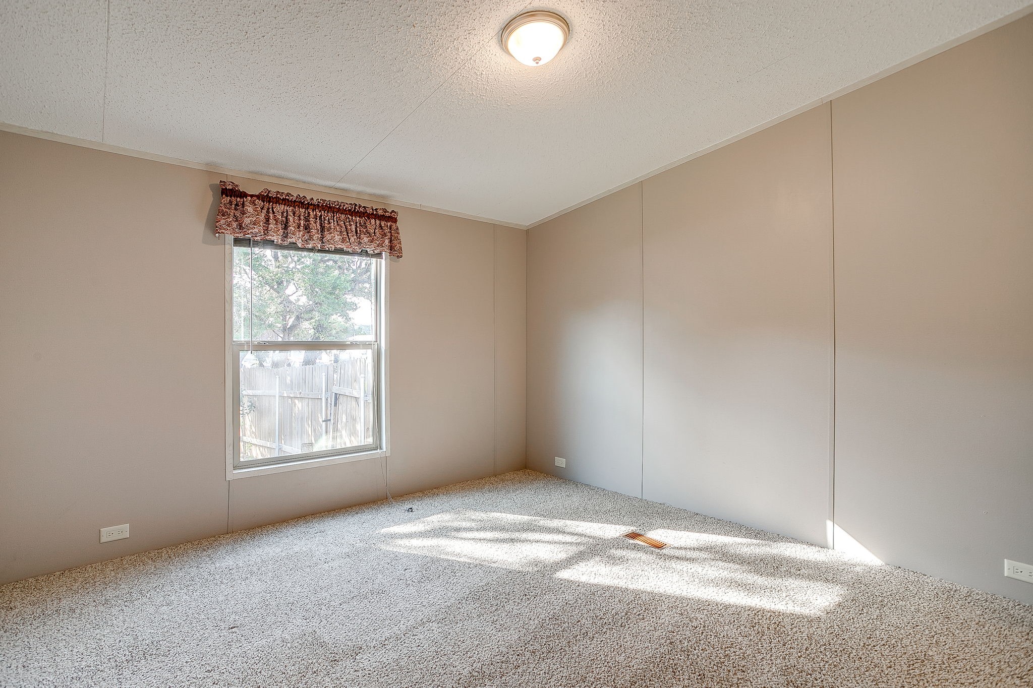 900 Tree Drive Granbury TX 76048