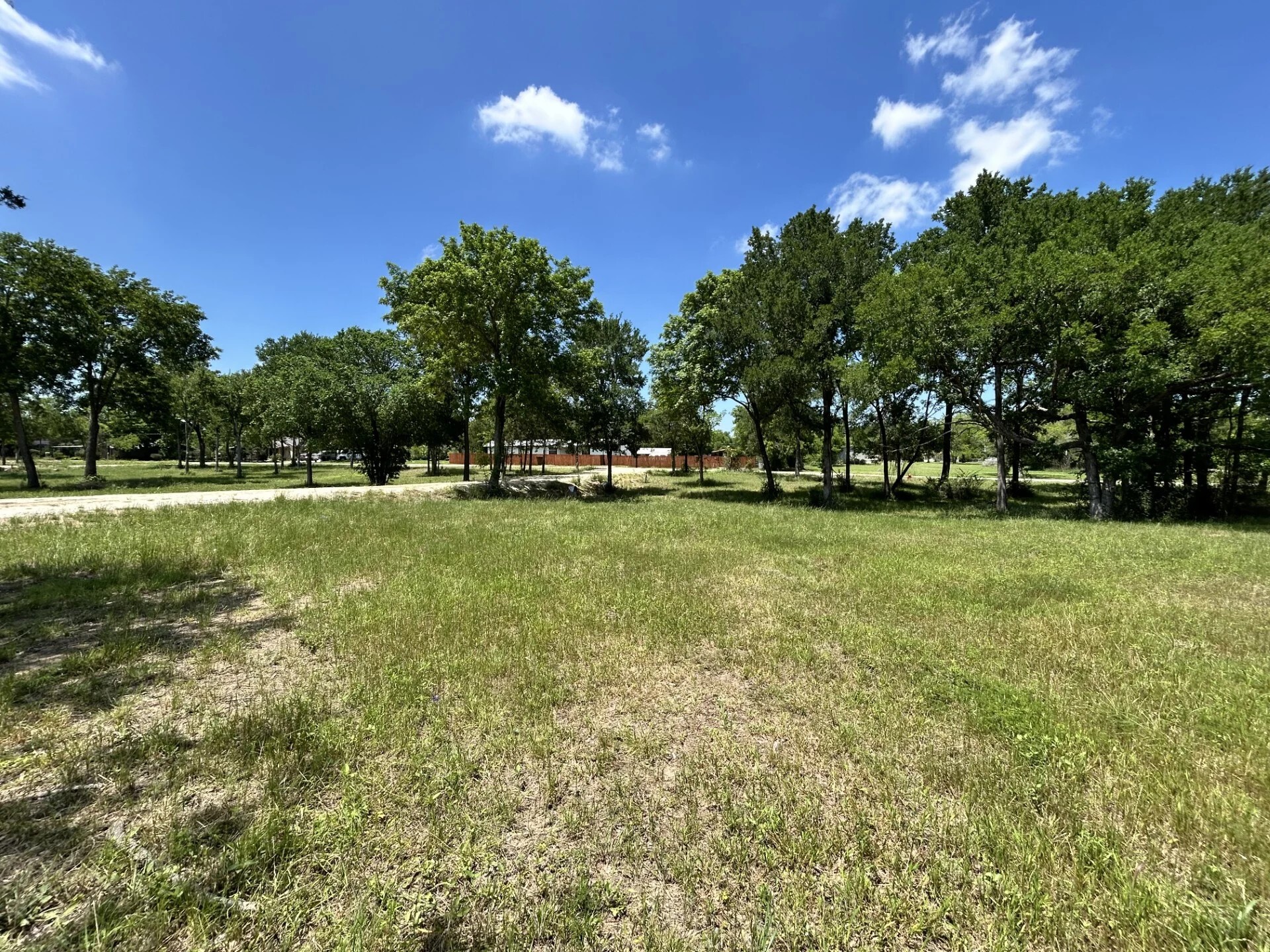 1316 E Titus Street Mexia TX 76667