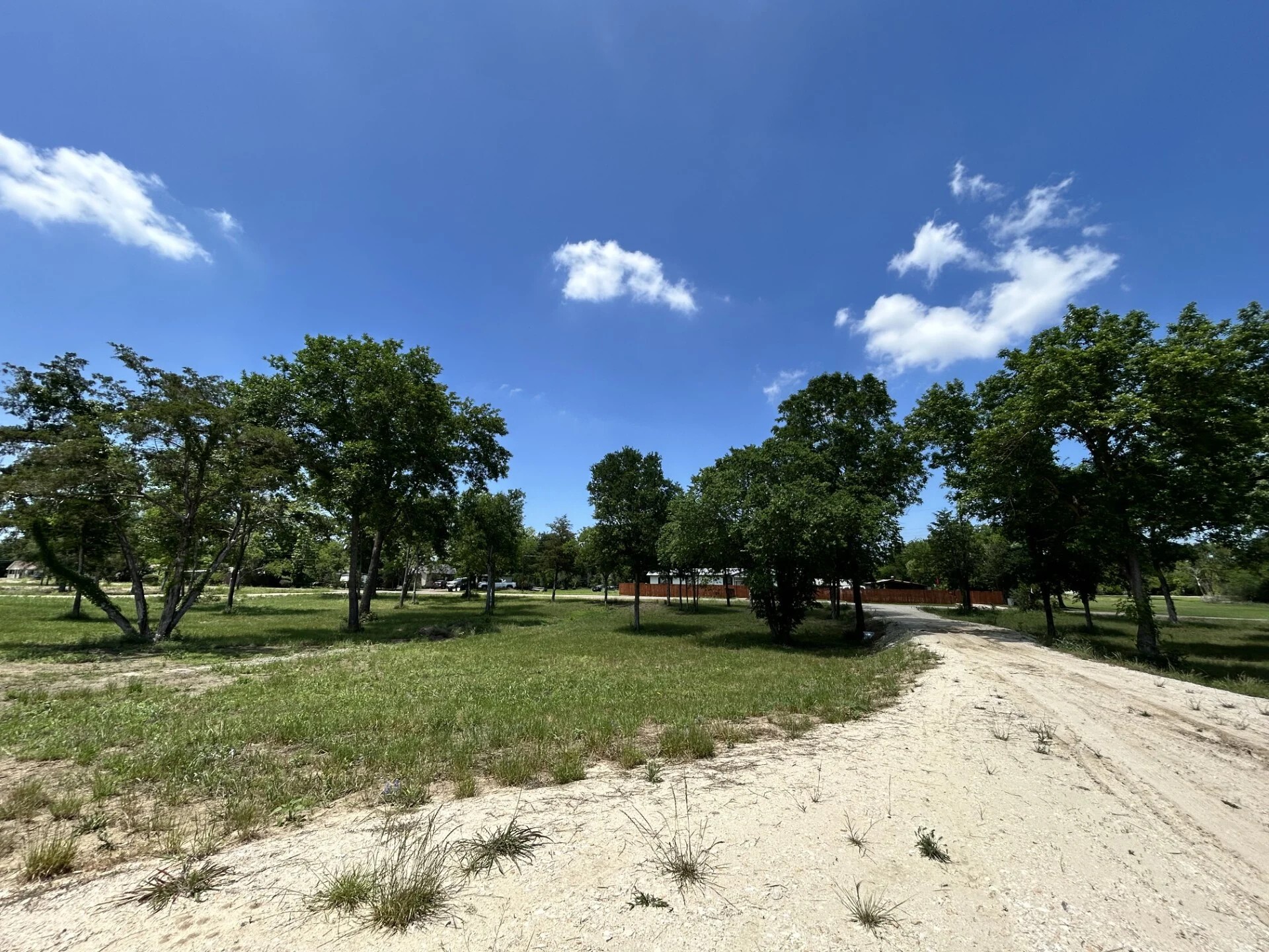 1316 E Titus Street Mexia TX 76667