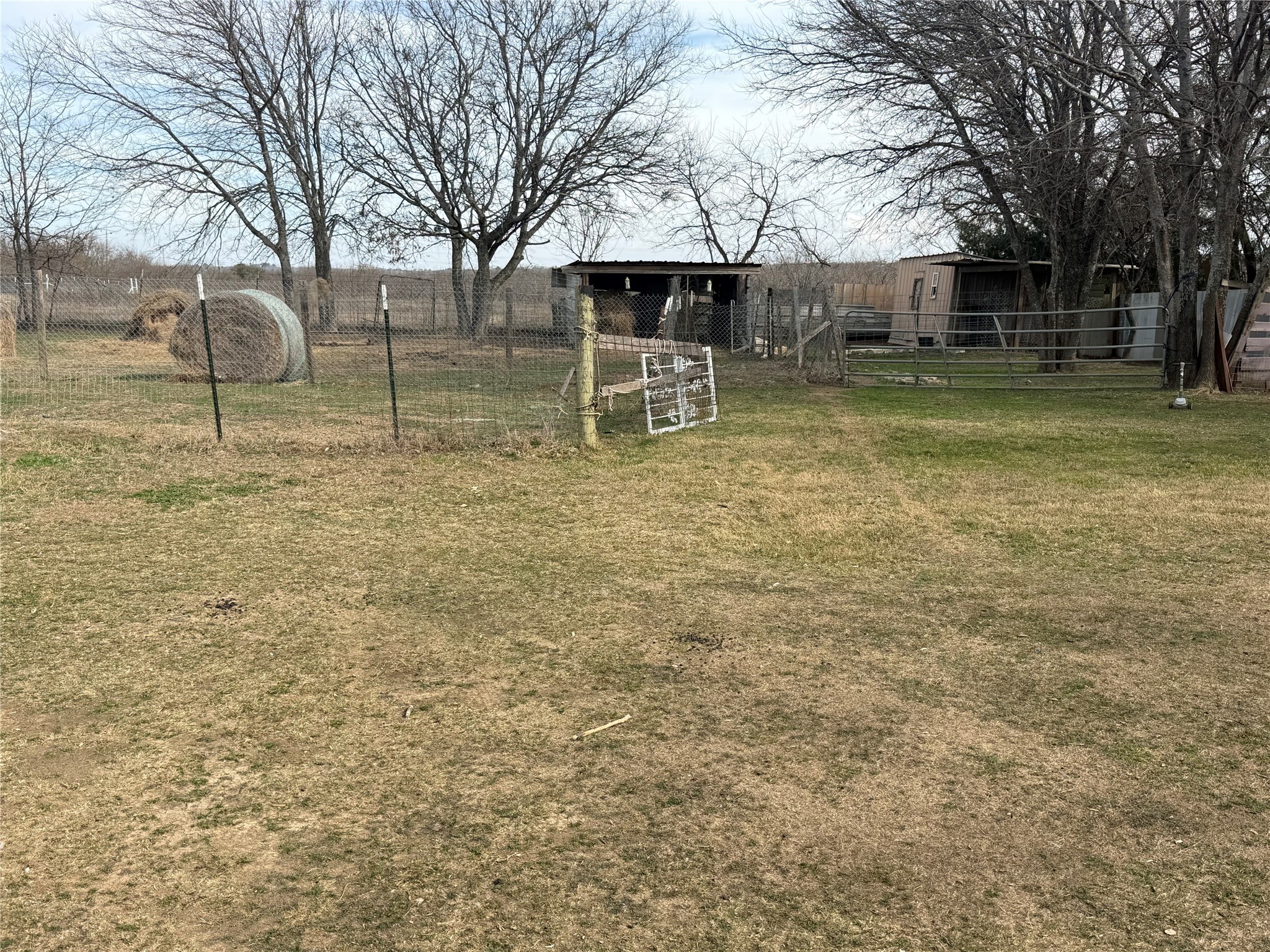 222 Hix Road Cleburne TX 76031
