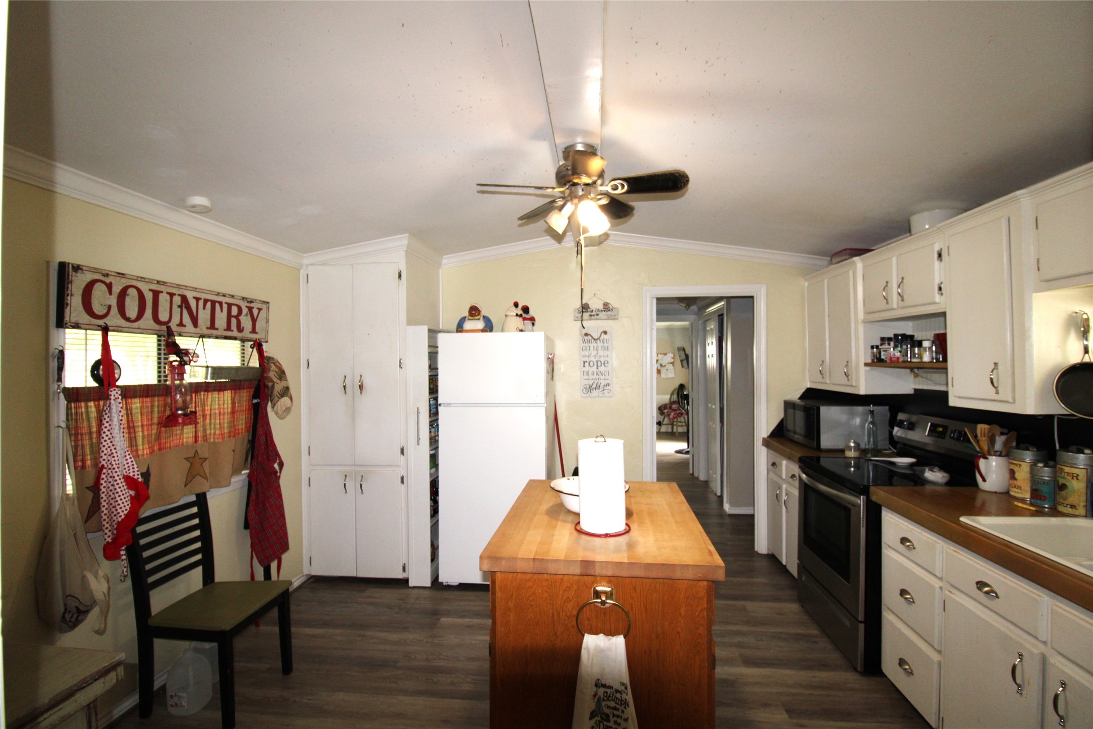 1967 Hopson Drive Athens TX 75752