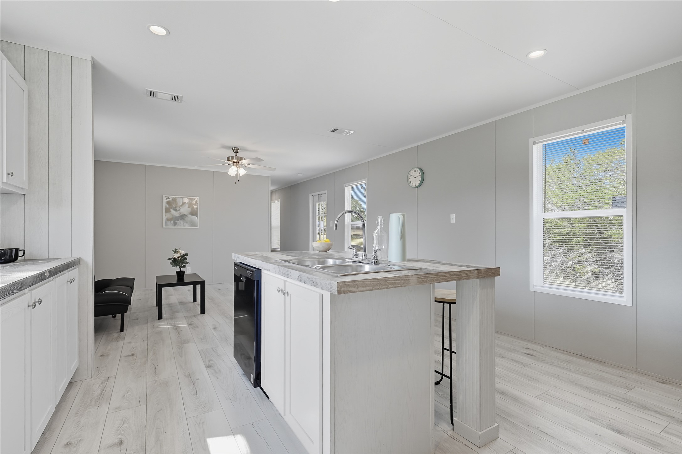 6213 Maine Trail Granbury TX 76048