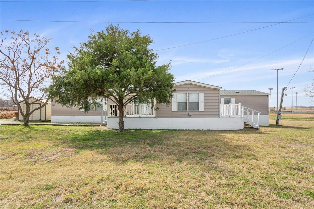 216 Moore Street Rogers TX 76569