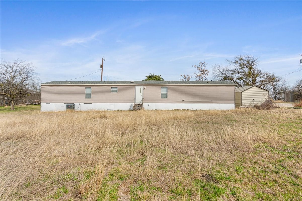 216 Moore Street Rogers TX 76569