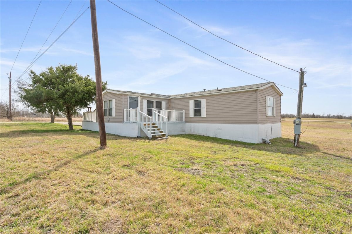 216 Moore Street Rogers TX 76569