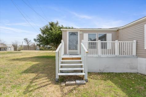 216 Moore Street Rogers TX 76569