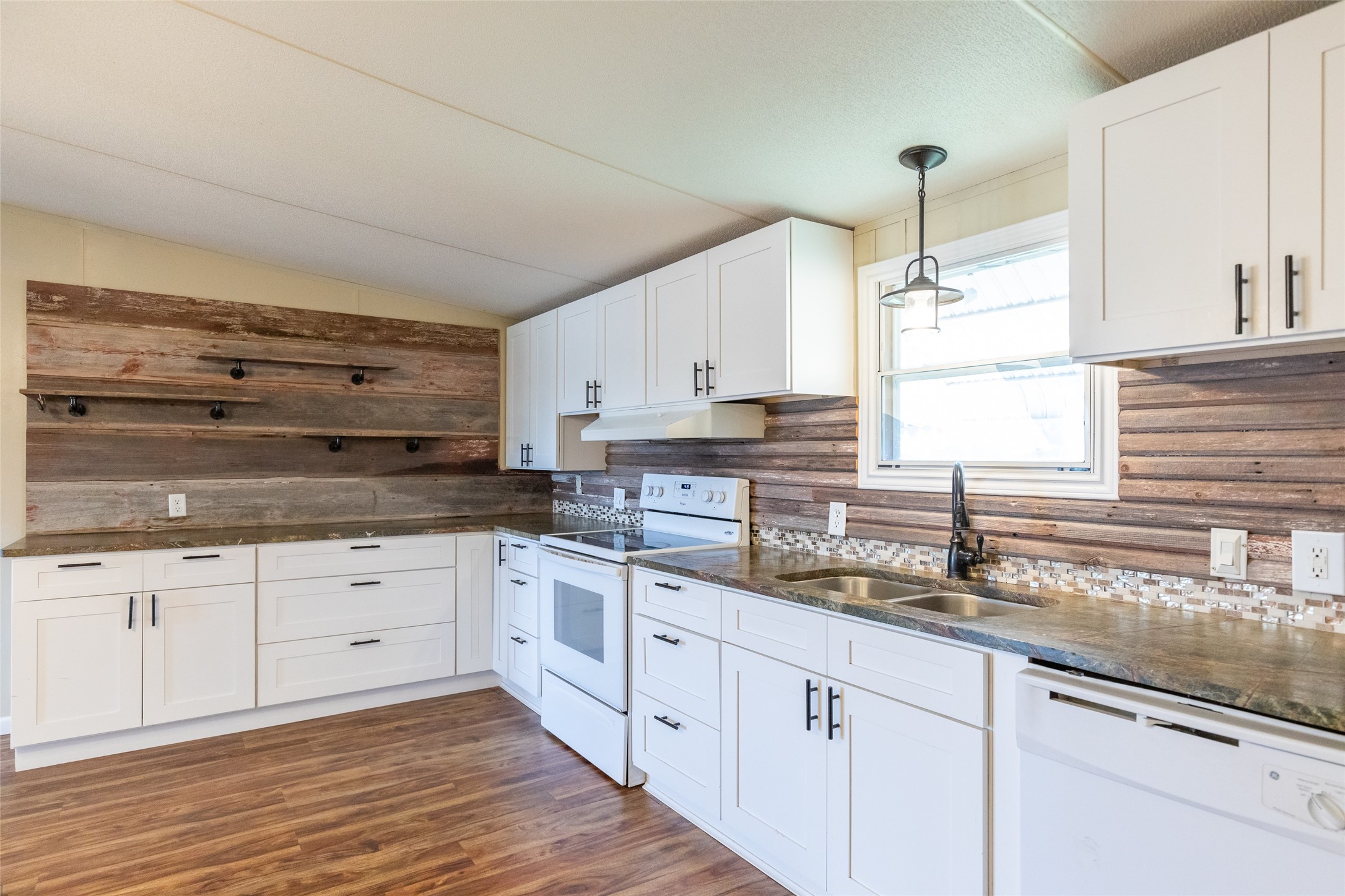 1107 Market Street Tye TX 79563