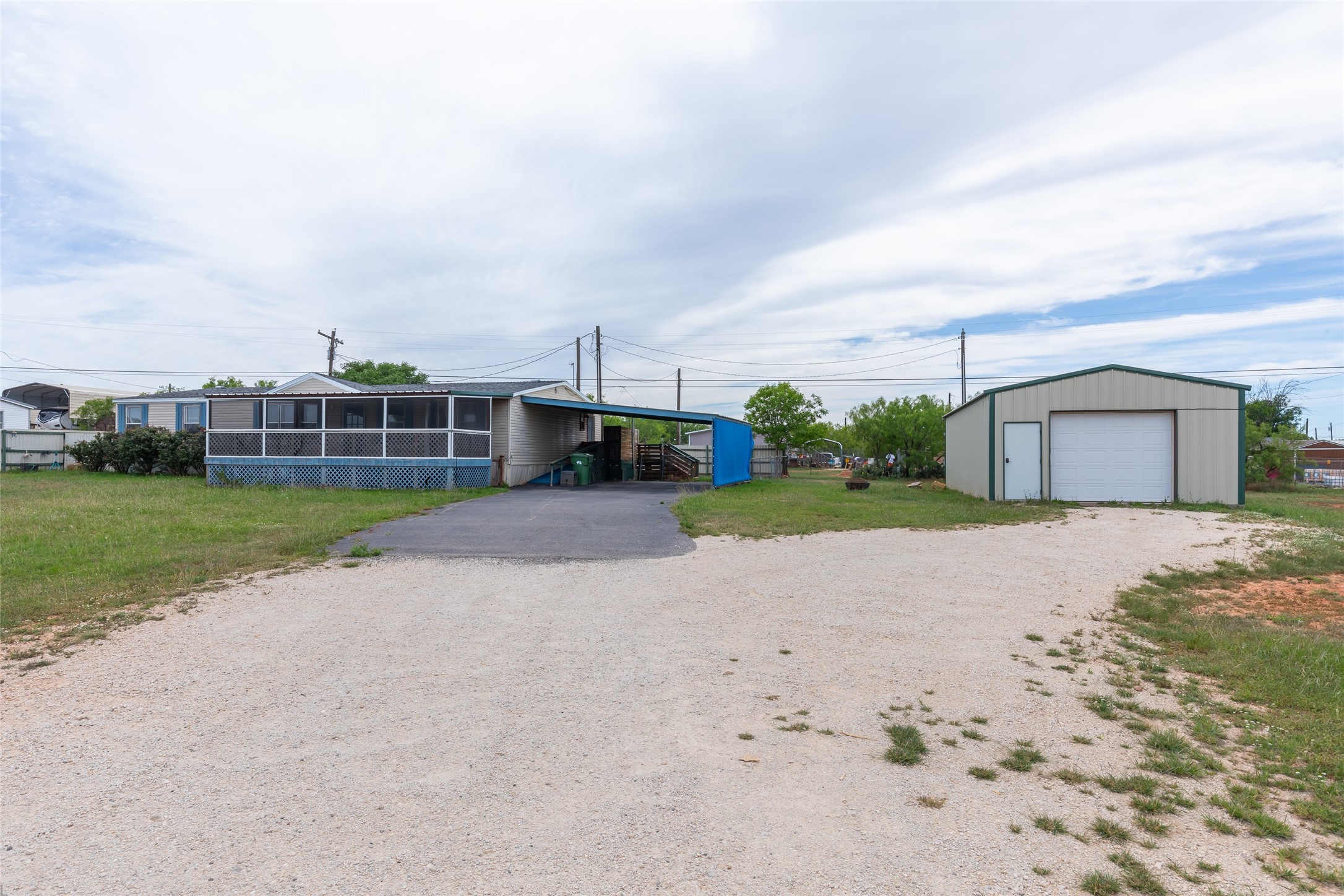 1107 Market Street Tye TX 79563