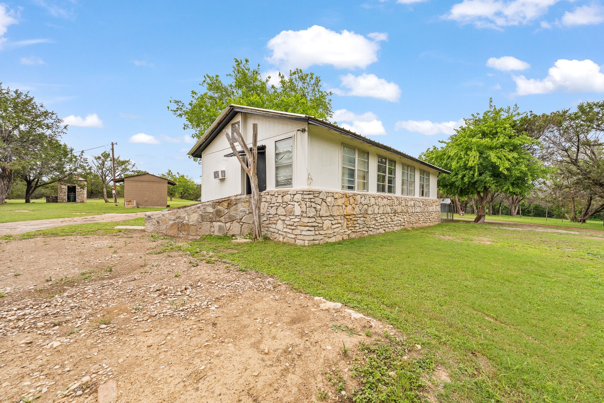 6677 County Road 2008 Glen Rose TX 76043