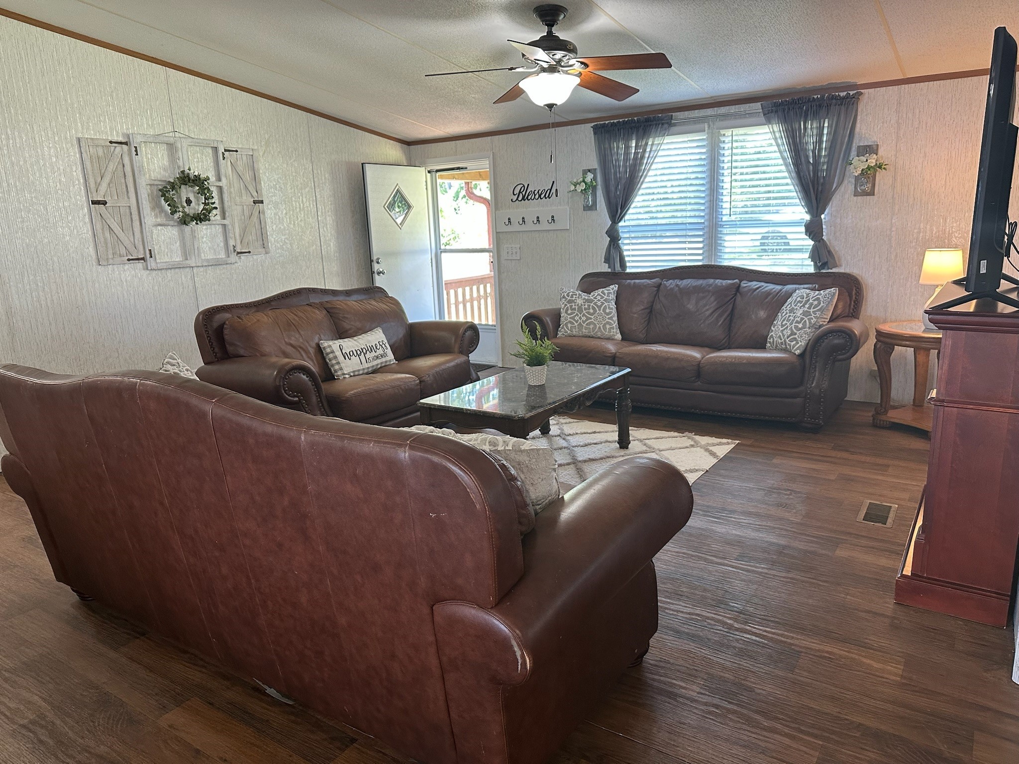 21516 Water Ridge Road Chandler TX 75758