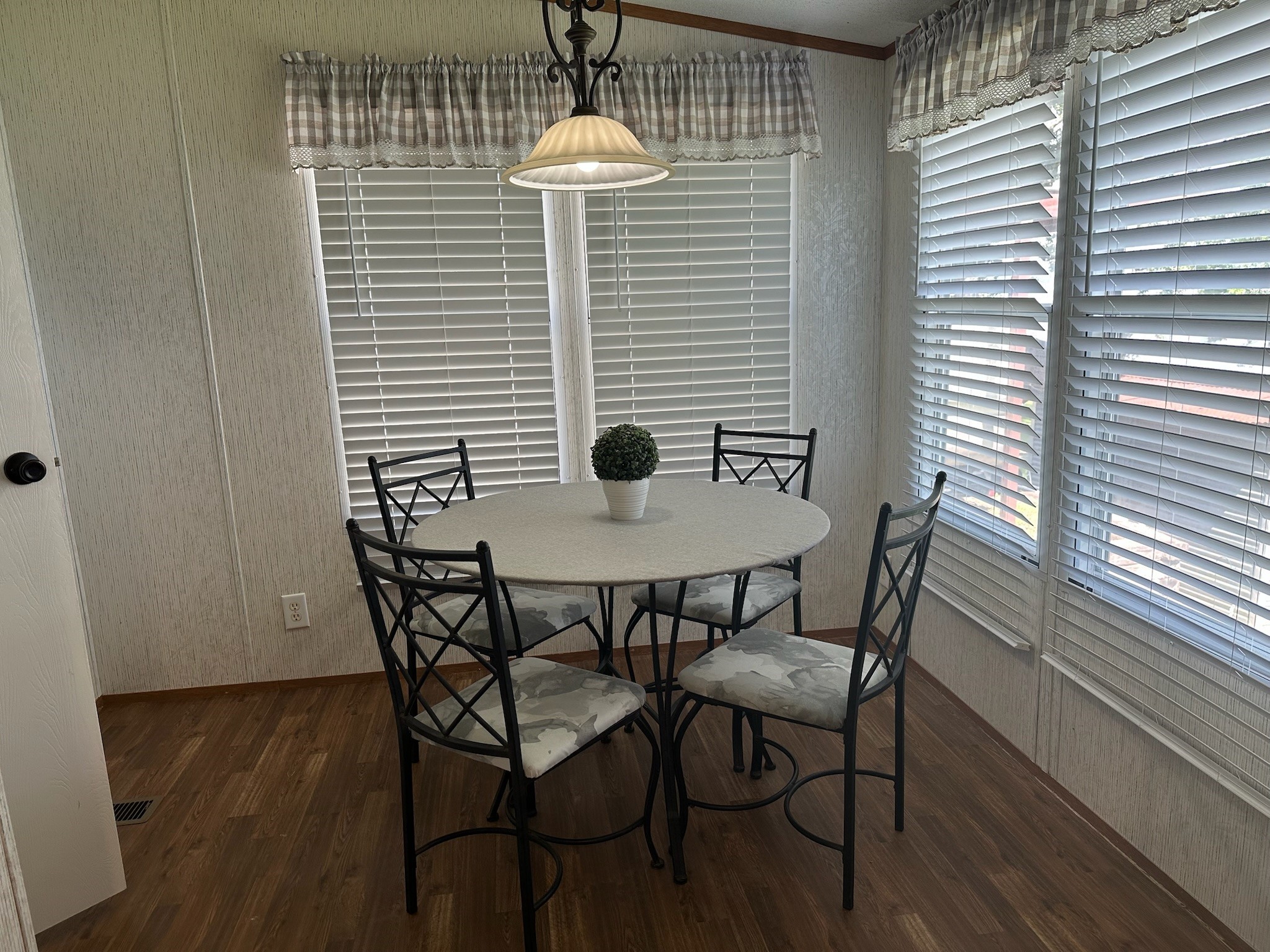 21516 Water Ridge Road Chandler TX 75758