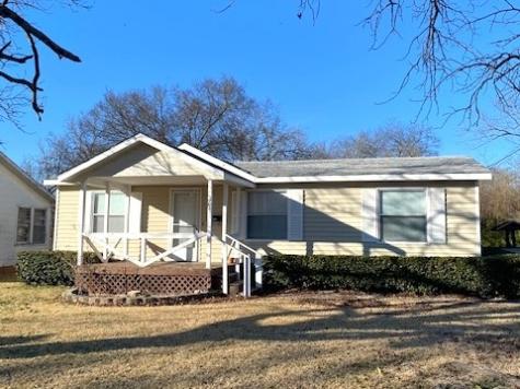 304 Bonham Street Ladonia TX 75449