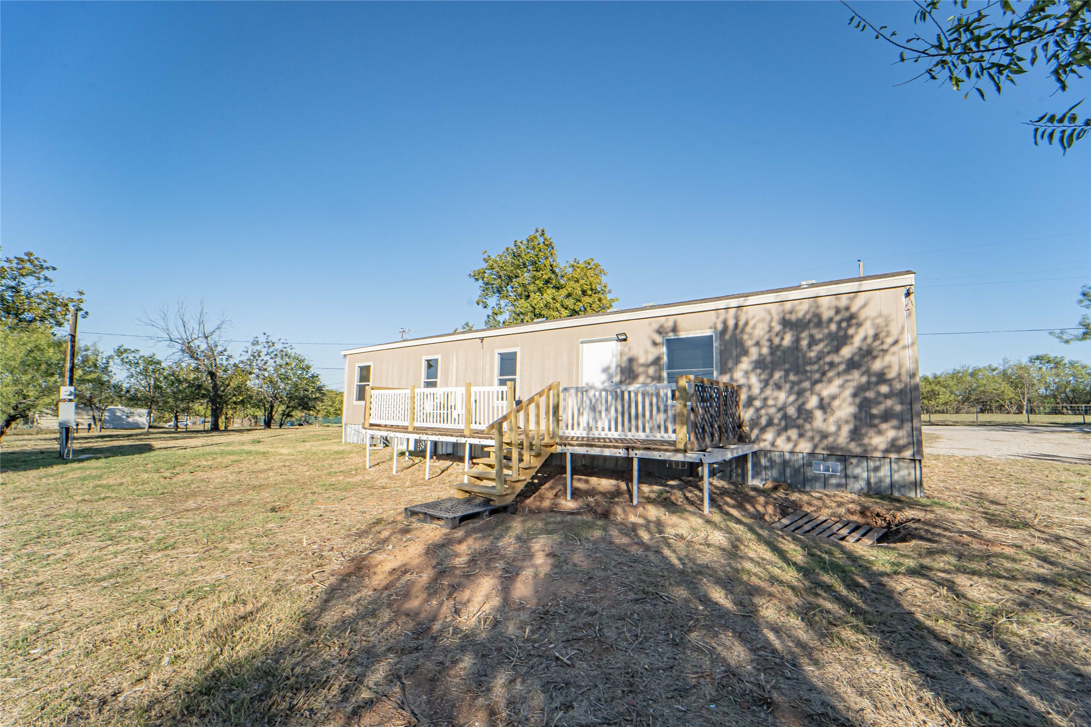 605 S Butte Street Breckenridge TX 76424