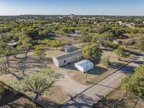 605 S Butte Street Breckenridge TX 76424