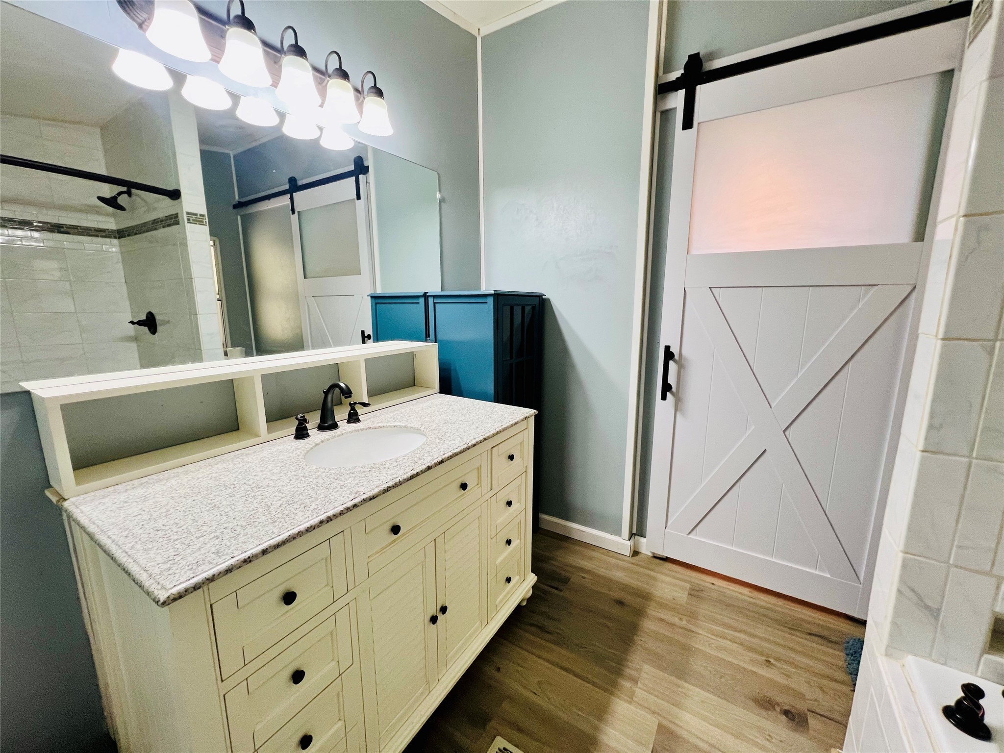 681 Pr 6050 Crockett TX 75835