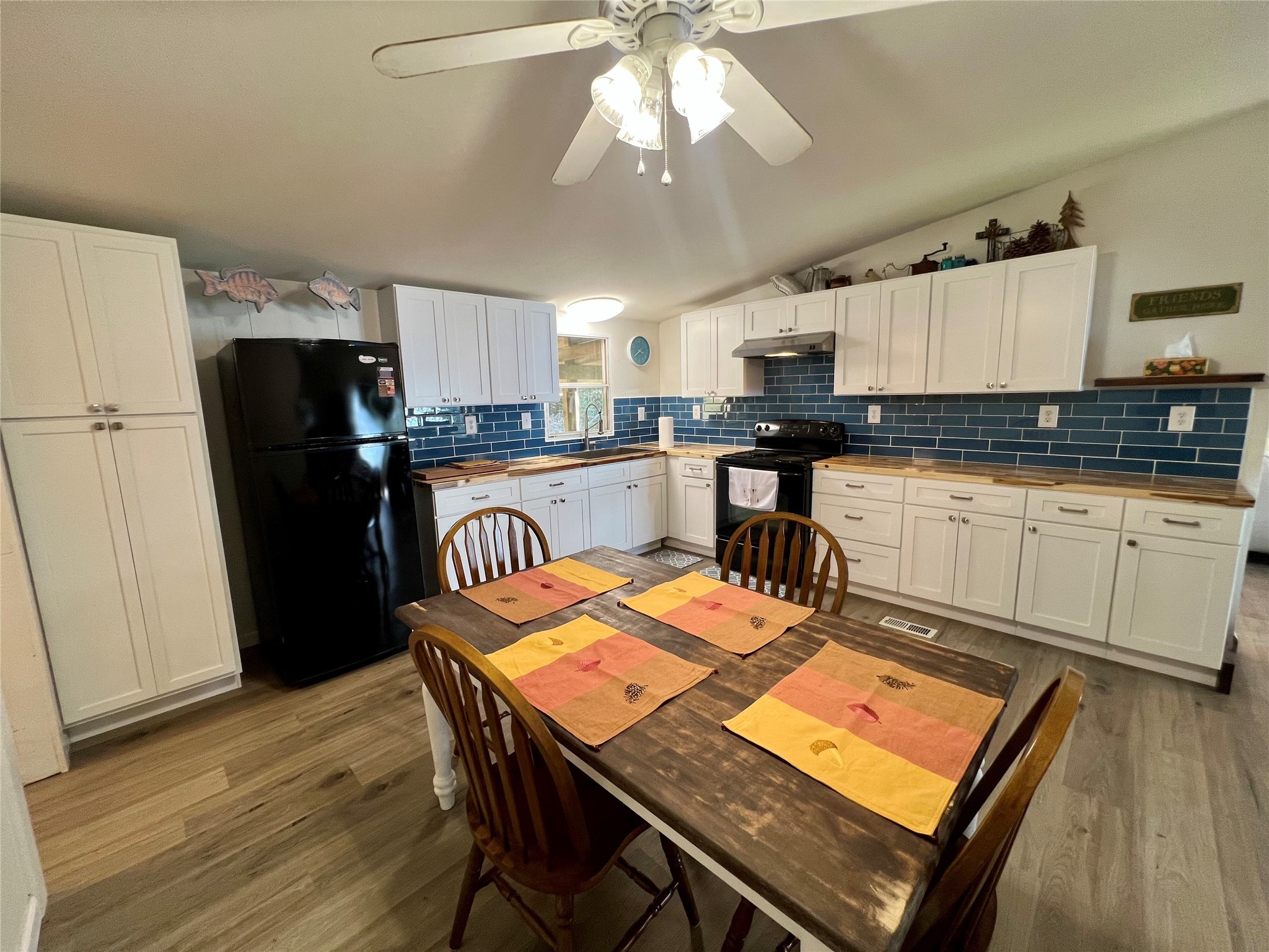 681 Pr 6050 Crockett TX 75835