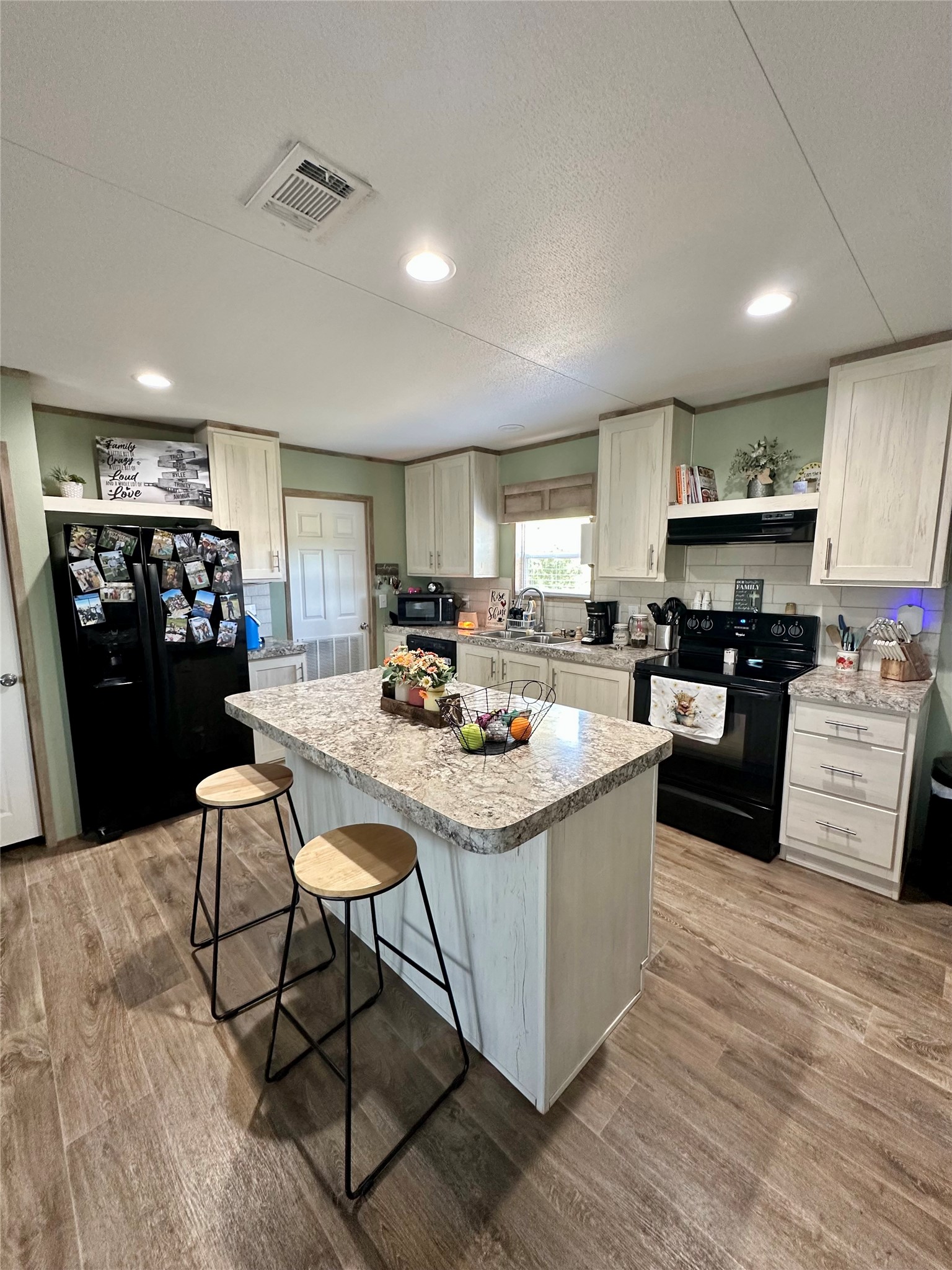 190 Railroad Drive Mabank TX 75156