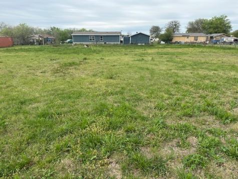 6827 Spring Branch Drive Krum TX 76249