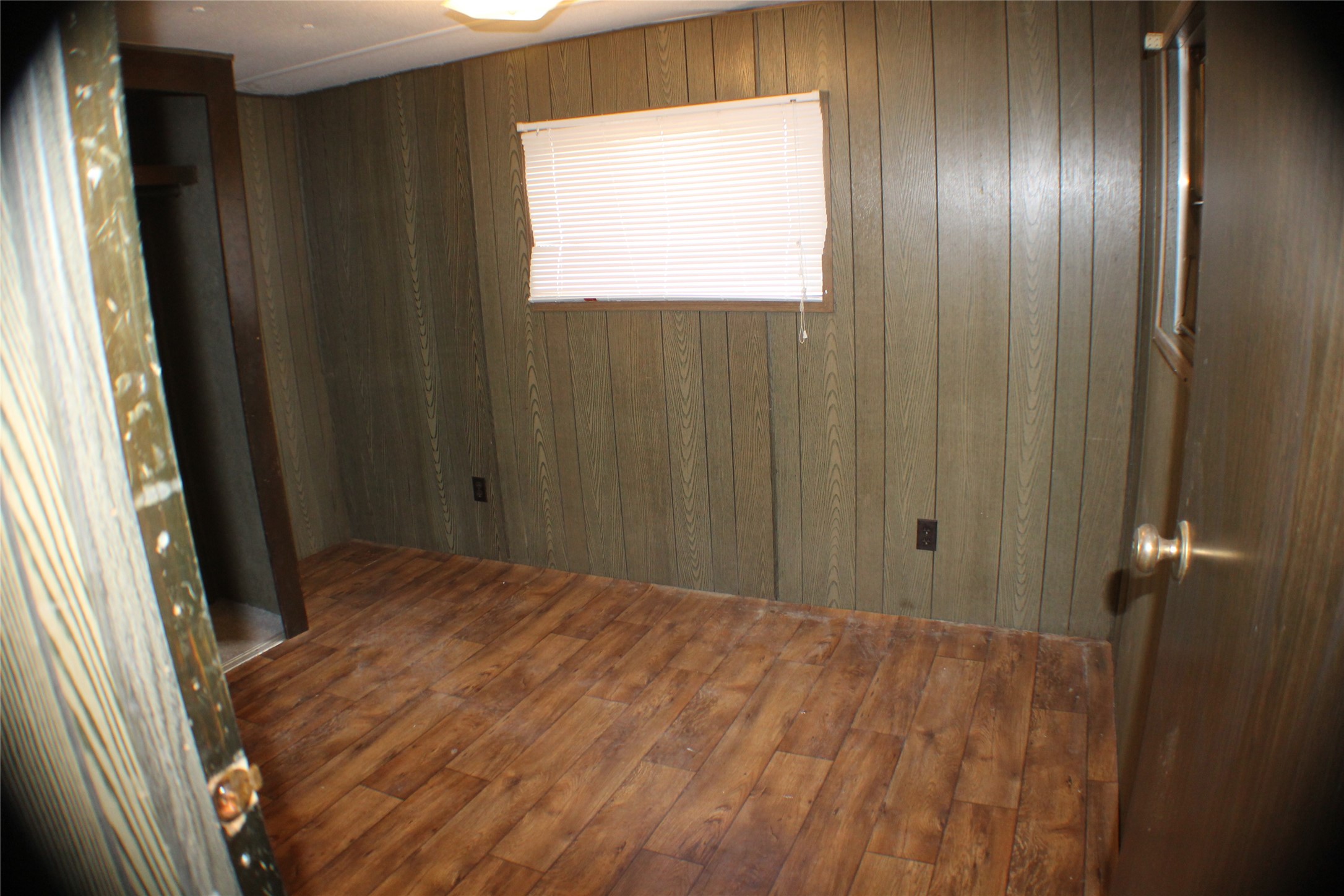 5233 Sam Houston Log Cabin TX 75148