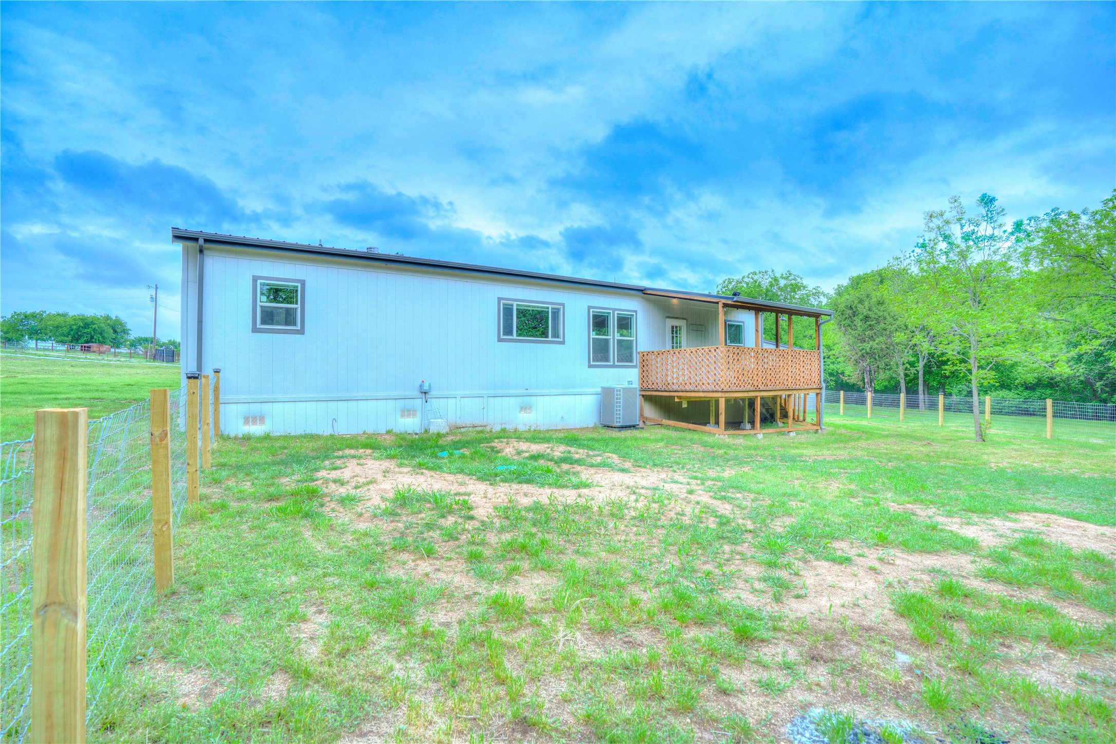 135 Lelon Lane Springtown TX 76082