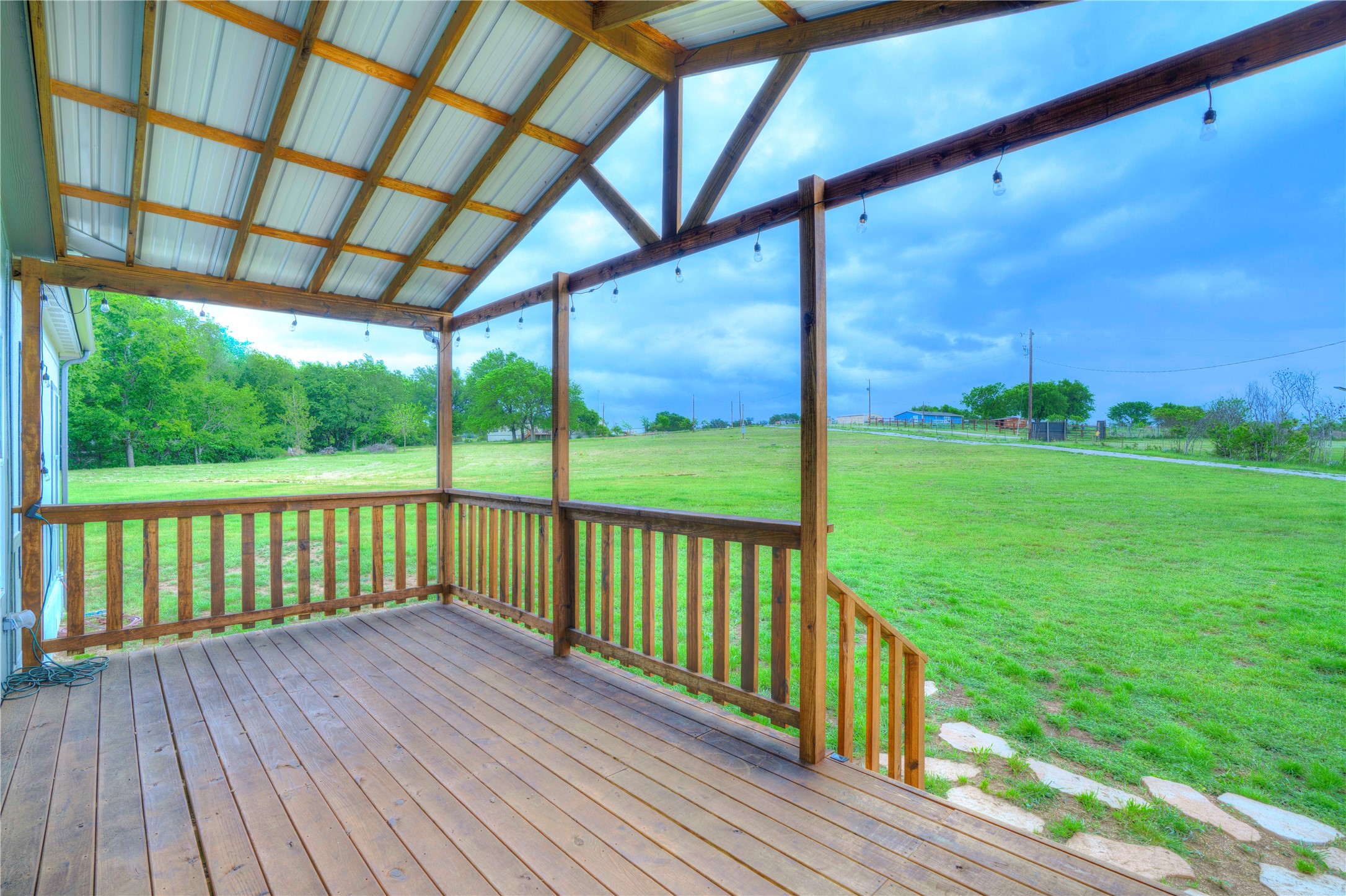 135 Lelon Lane Springtown TX 76082