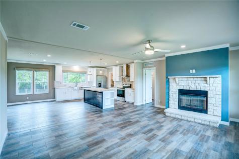 135 Lelon Lane Springtown TX 76082