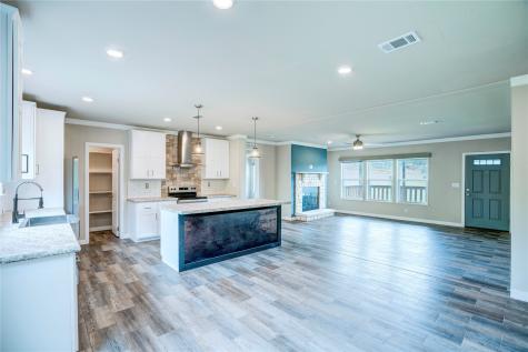 135 Lelon Lane Springtown TX 76082