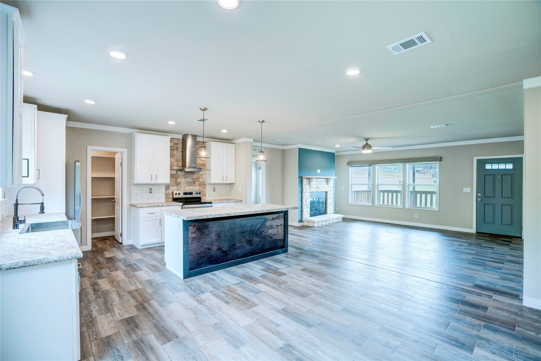 135 Lelon Lane Springtown TX 76082