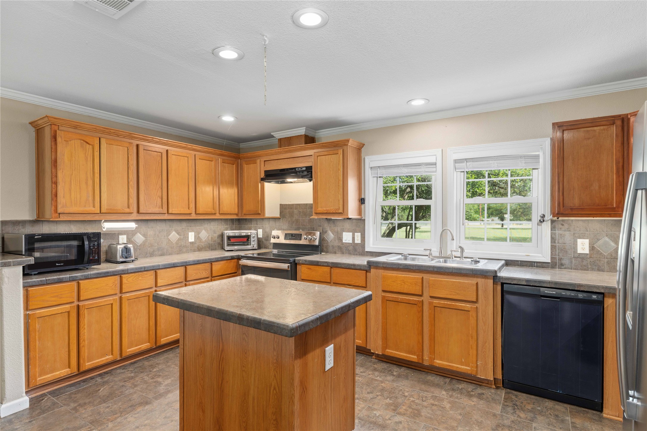 3081 Beachside Drive May TX 76857