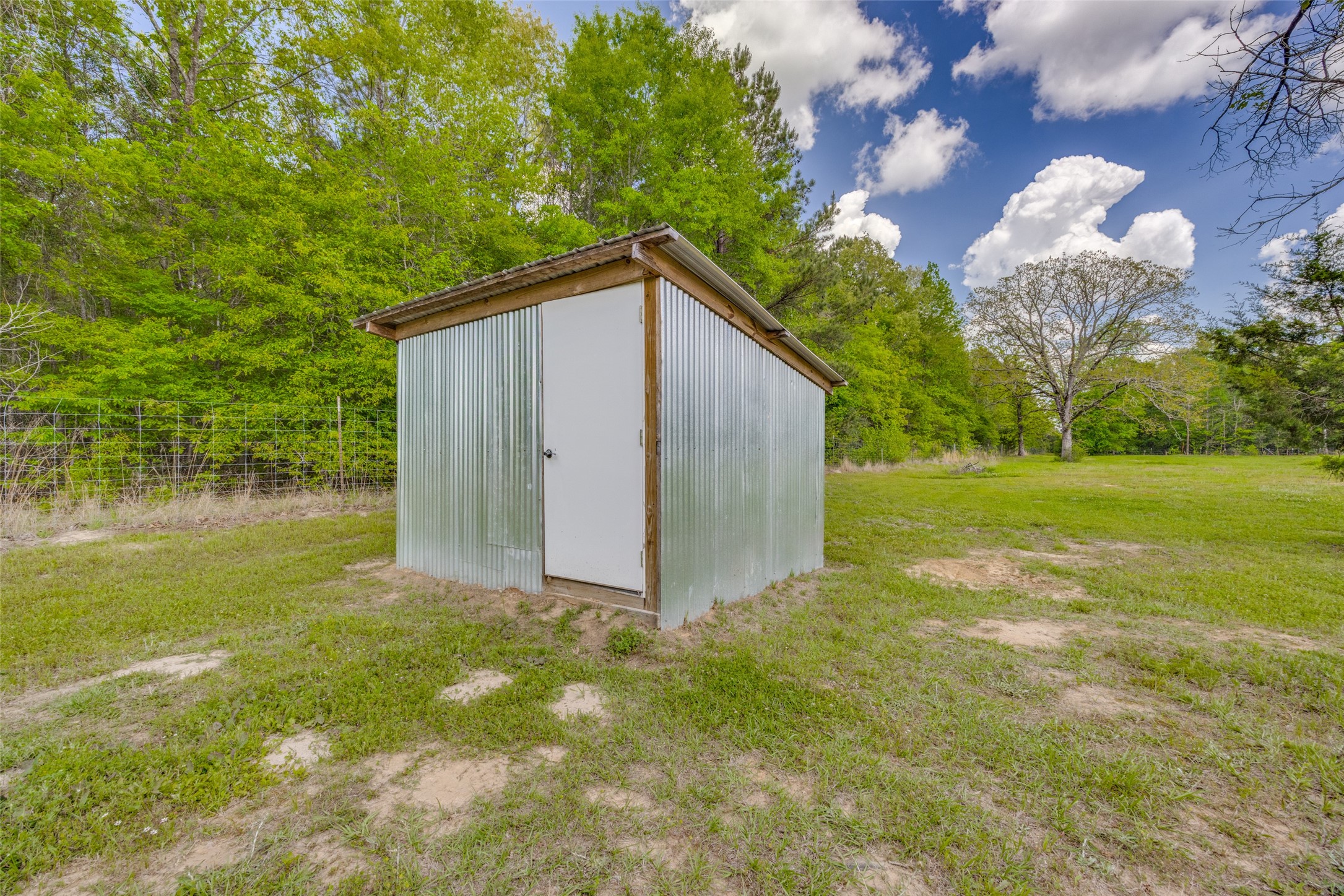 980 County Road 2619 Marietta TX 75566