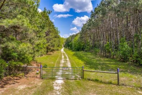980 County Road 2619 Marietta TX 75566