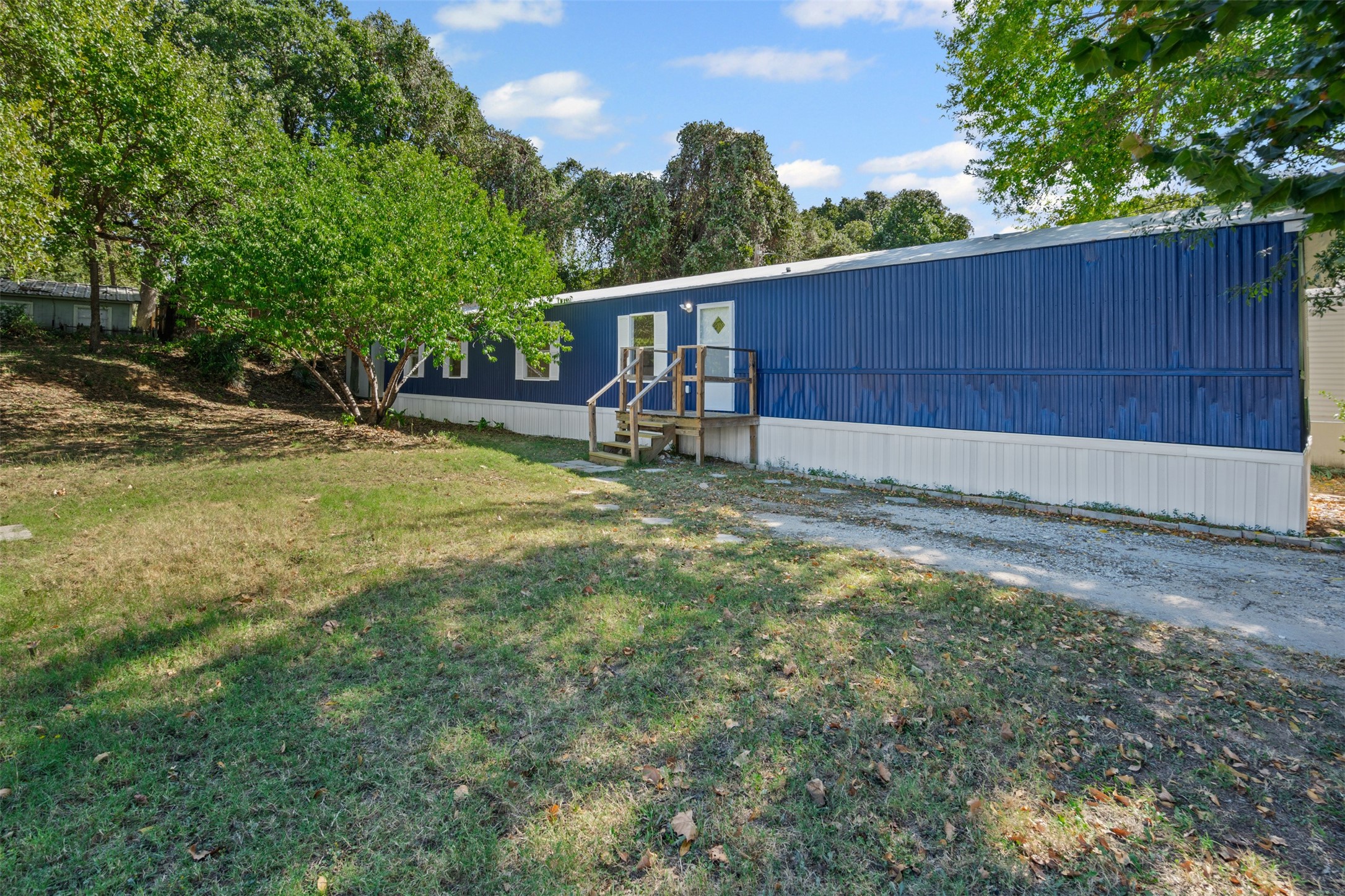 6525 Blue Water Court Granbury TX 76049