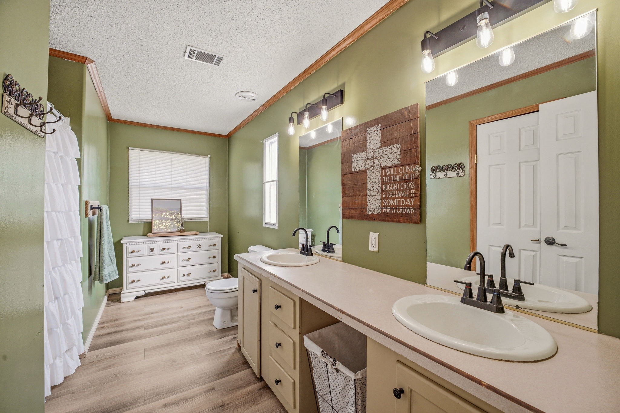 151 High Point Road Weatherford TX 76088