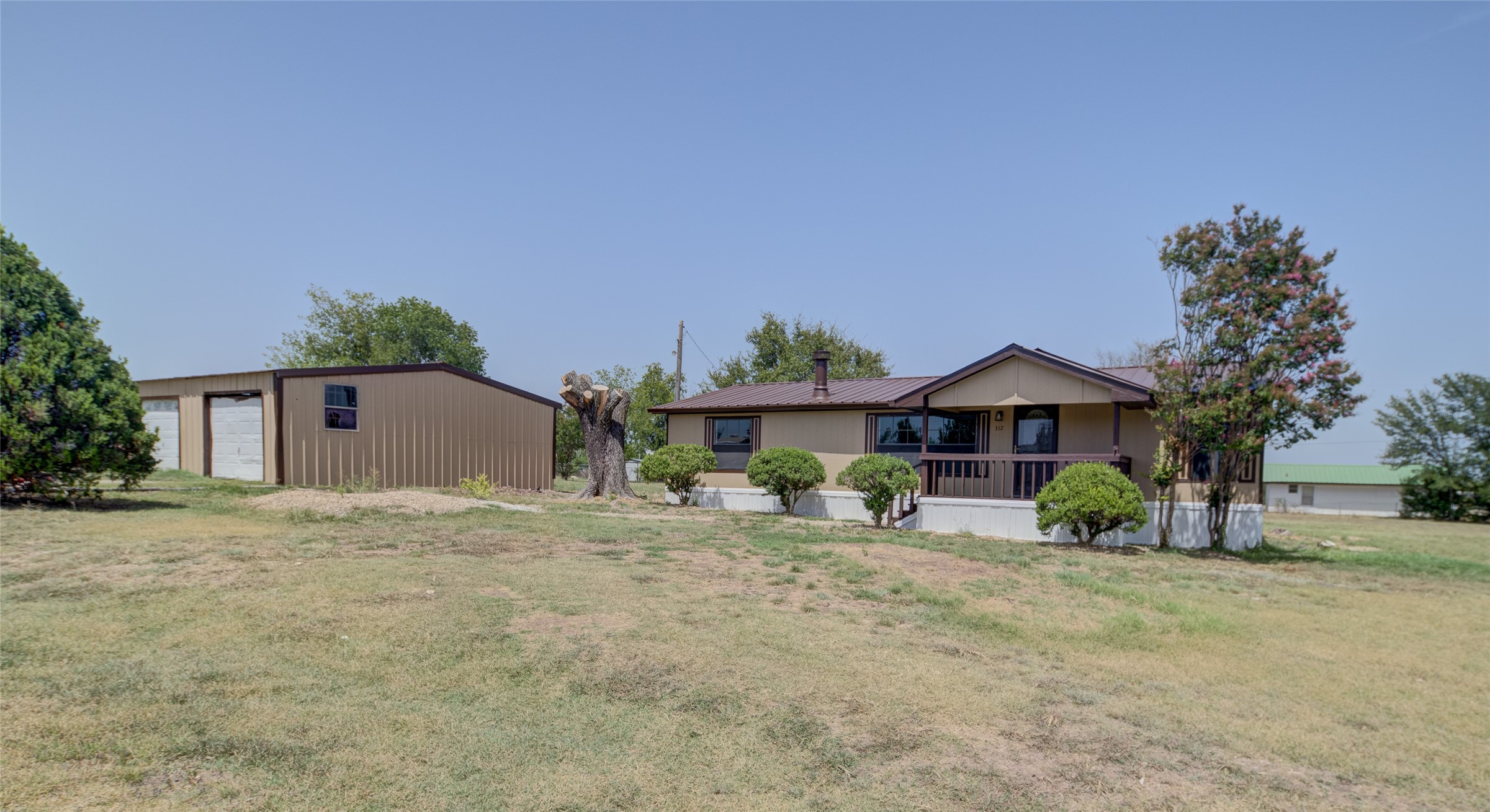 312 N Ridgeview Court Azle TX 76020