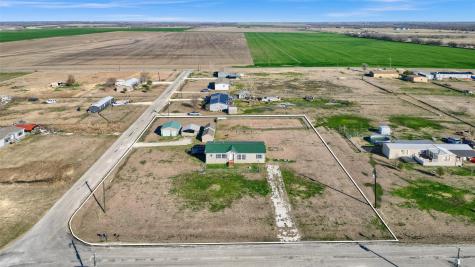 125 Terri Drive Collinsville TX 76233