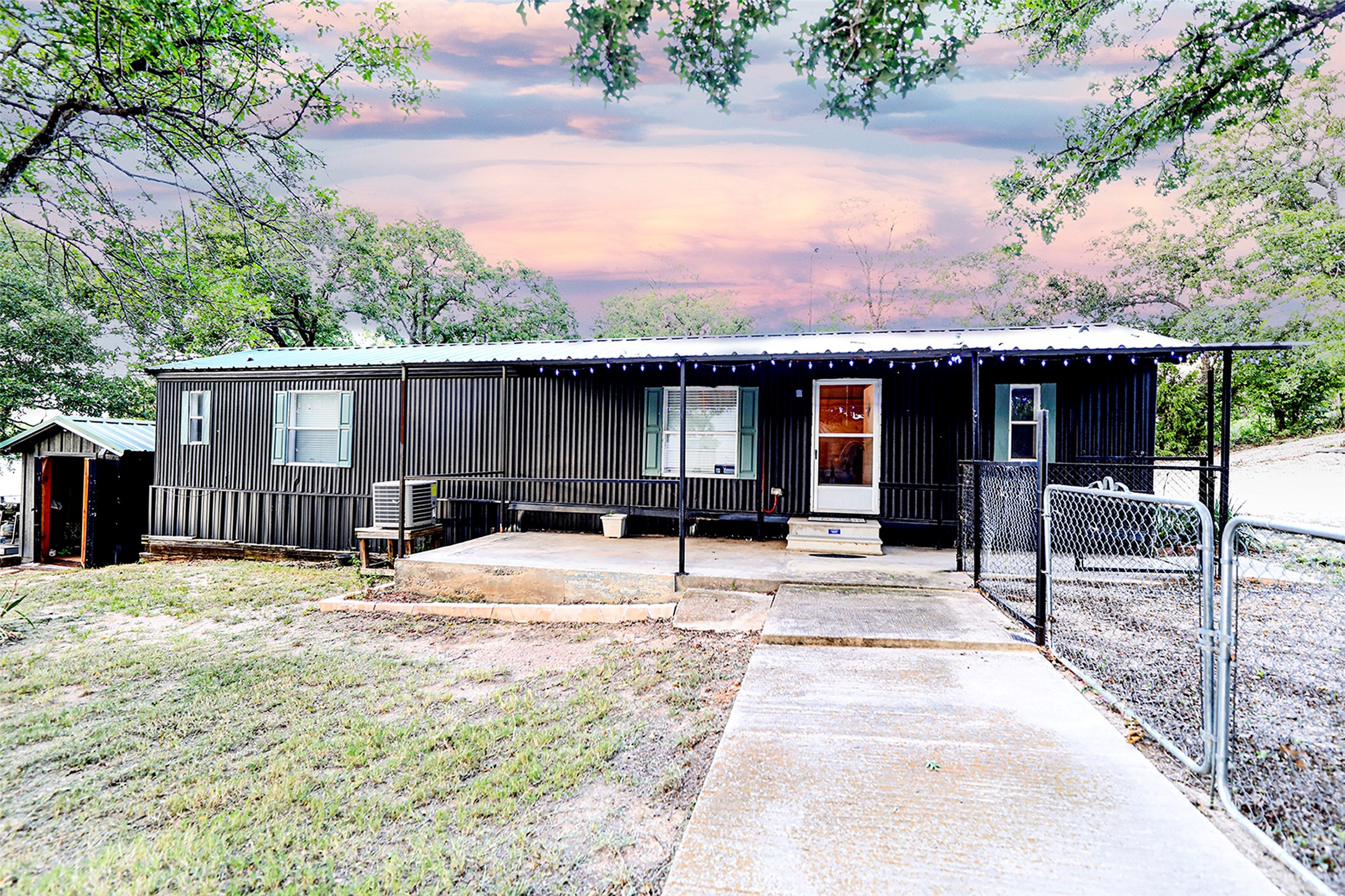700 Frontier Street Bowie TX 76230