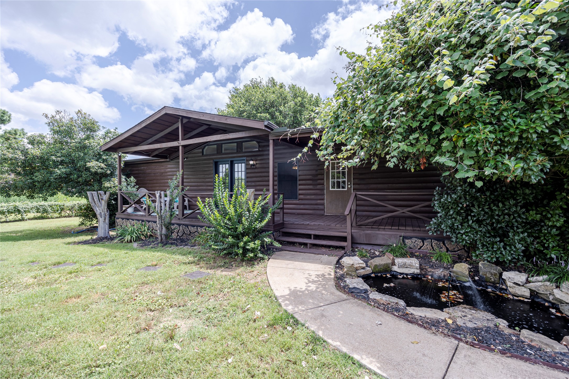 111 Hayes Court Springtown TX 76082