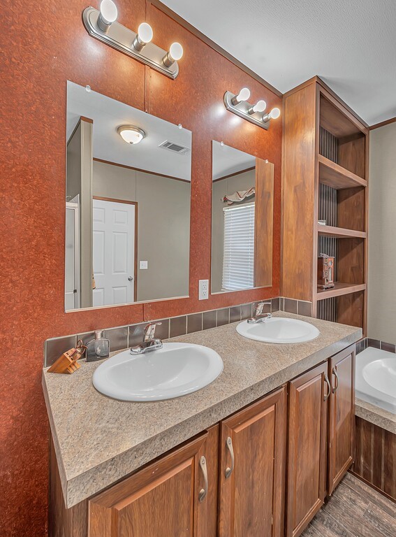 1176 Blue Cut Road N Mcgregor TX 76657