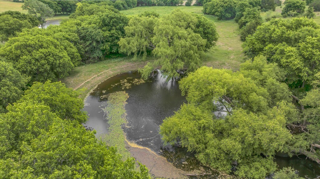 1176 Blue Cut Road N Mcgregor TX 76657