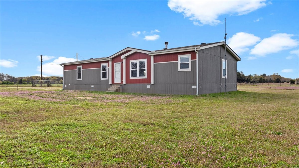 1919 County Road 2130 Telephone TX 75488