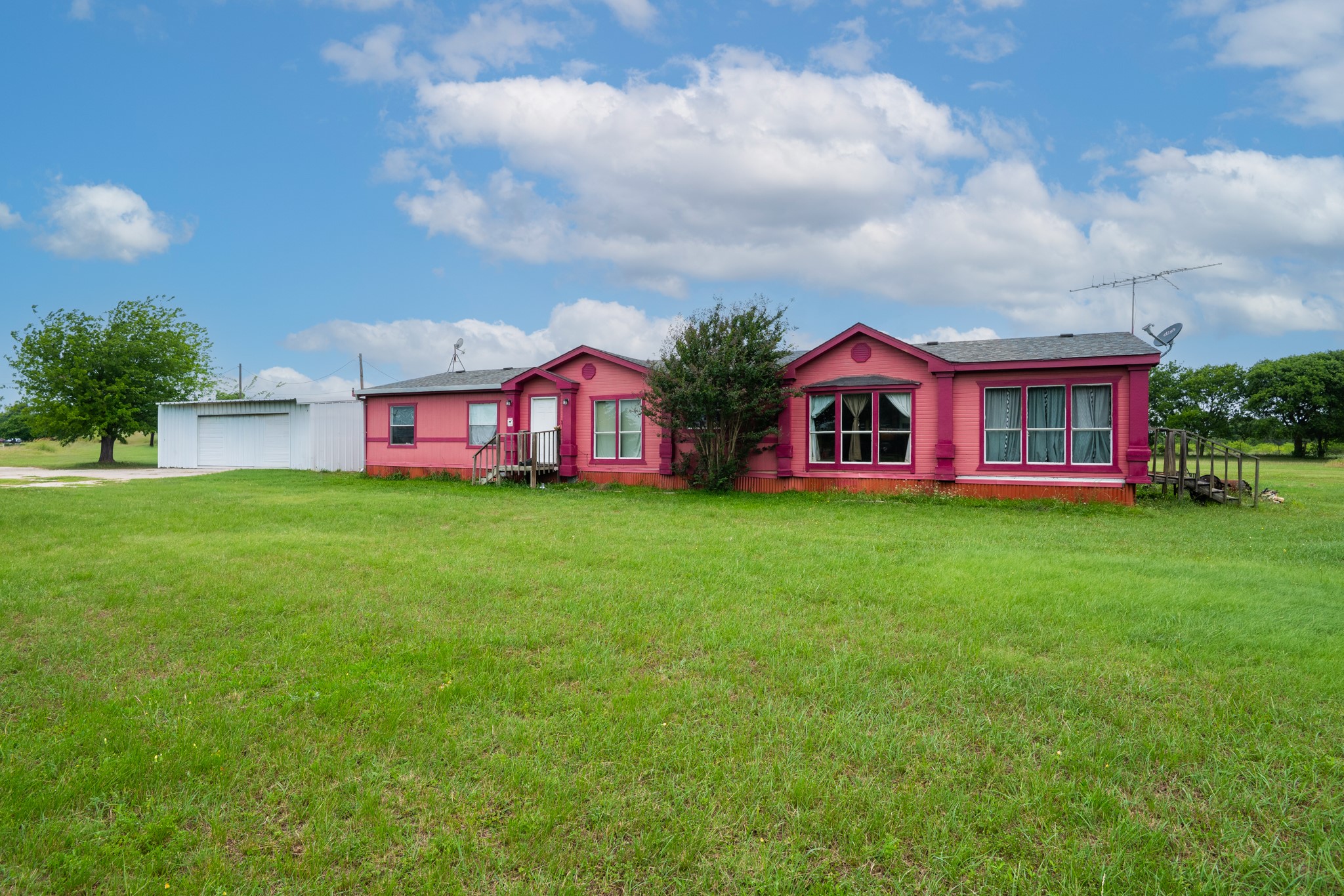 2052 Jordan Court Joshua TX 76058