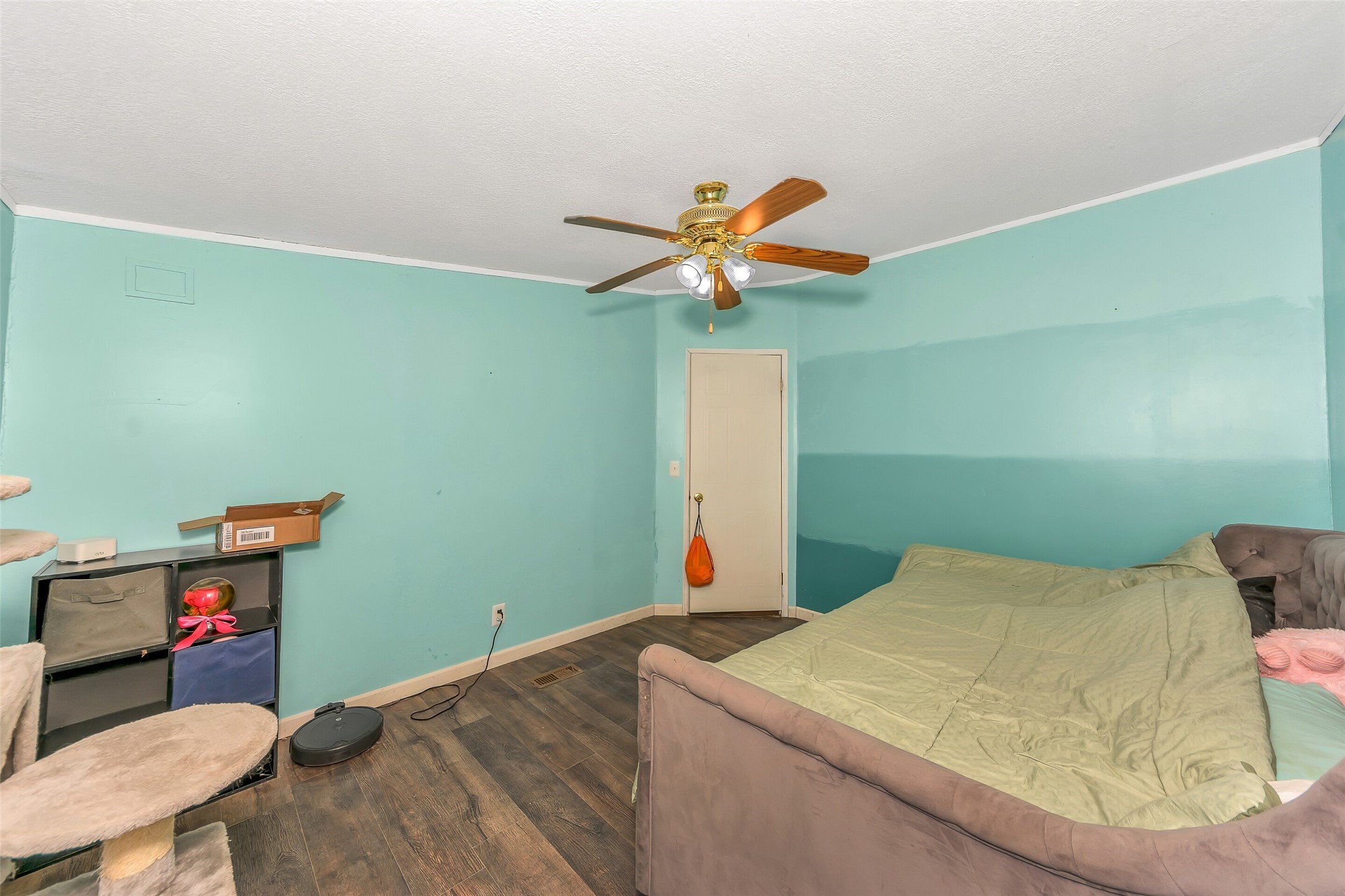 197 County Road 3382 Paradise TX 76073