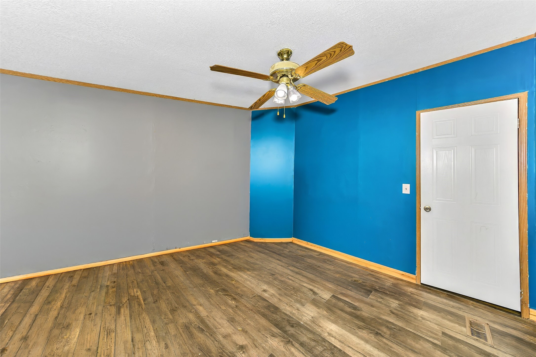 197 County Road 3382 Paradise TX 76073
