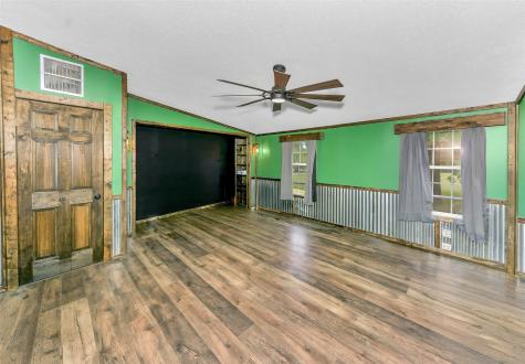 197 County Road 3382 Paradise TX 76073