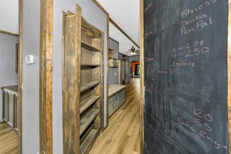 197 County Road 3382 Paradise TX 76073