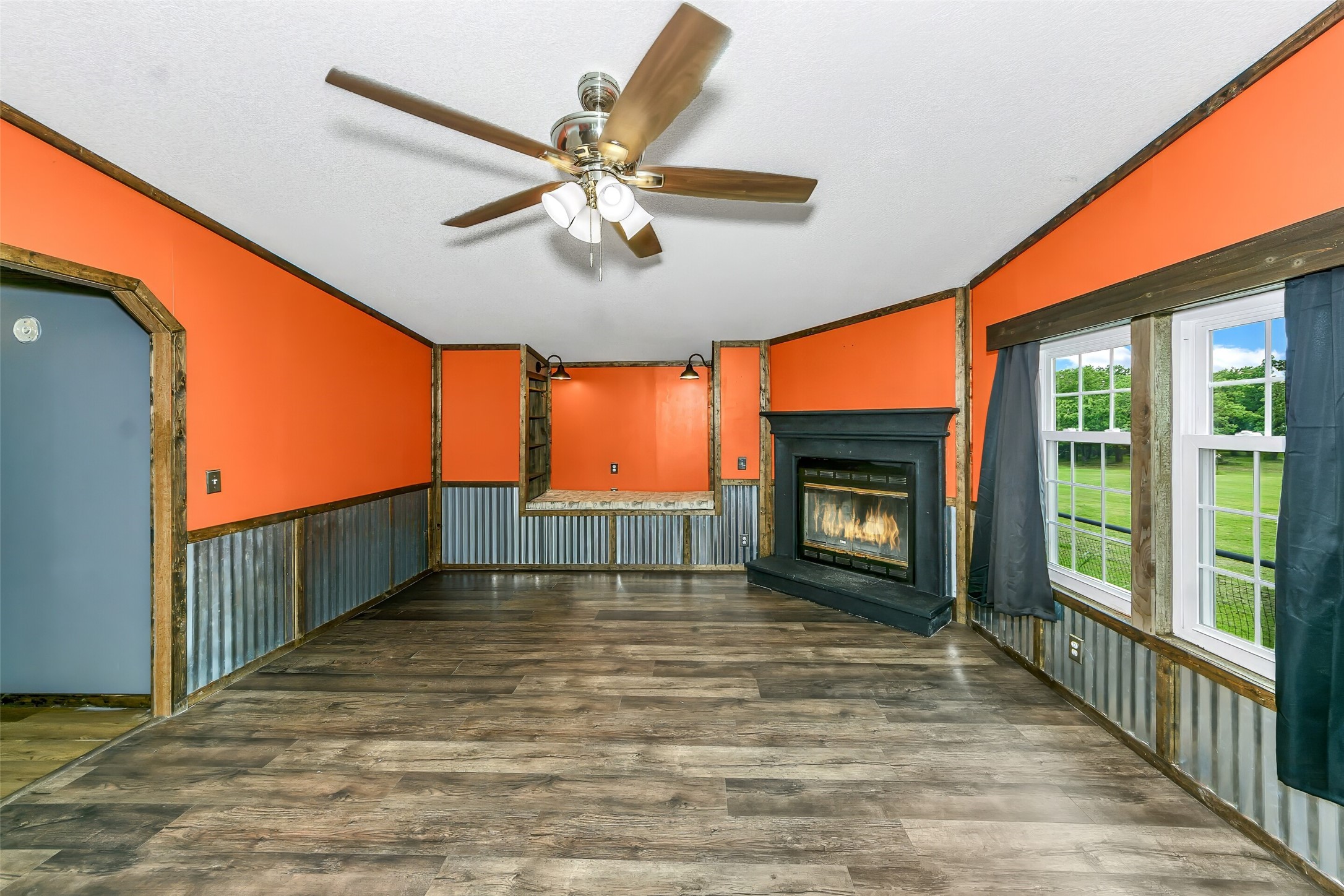 197 County Road 3382 Paradise TX 76073