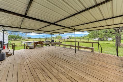 197 County Road 3382 Paradise TX 76073
