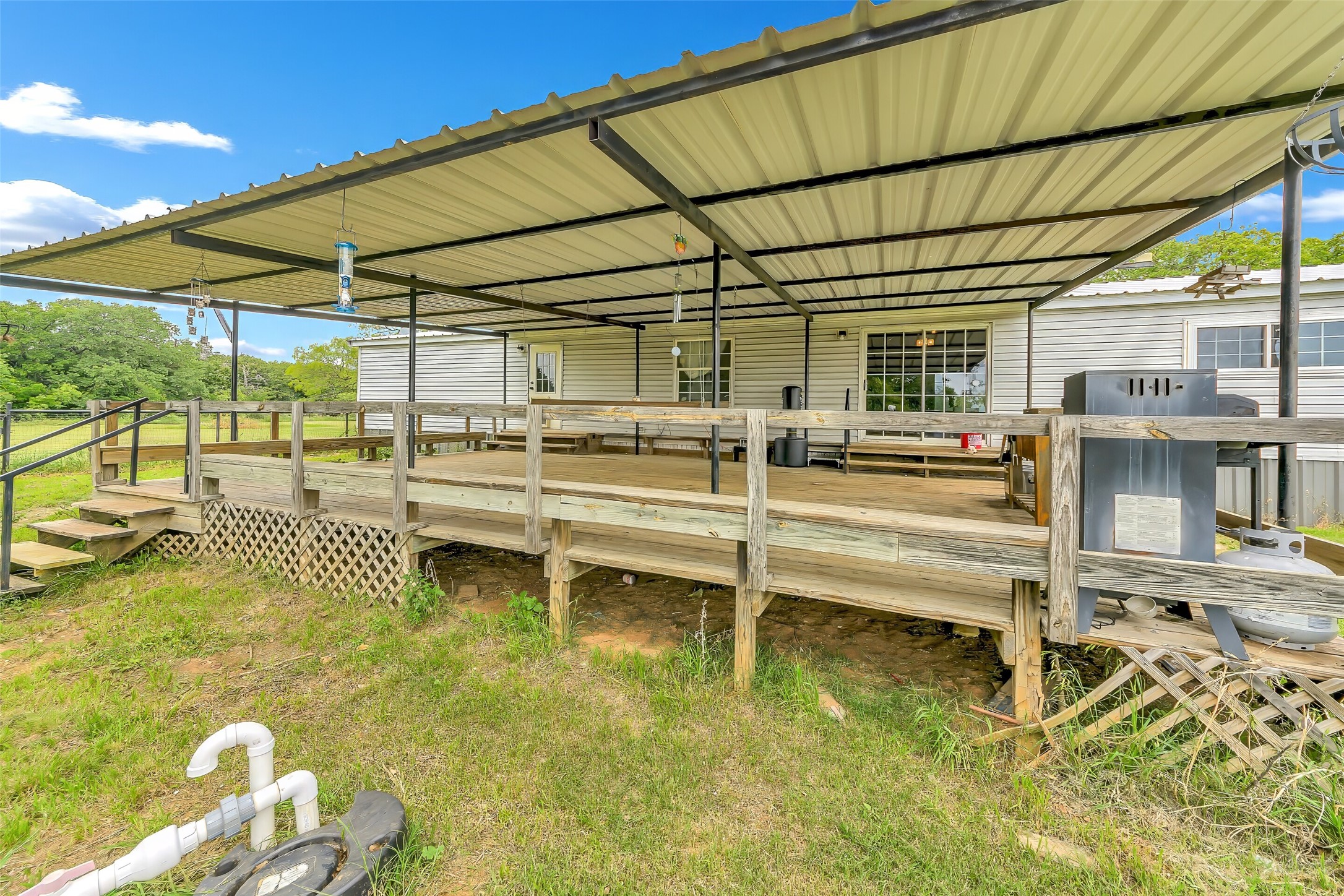 197 County Road 3382 Paradise TX 76073