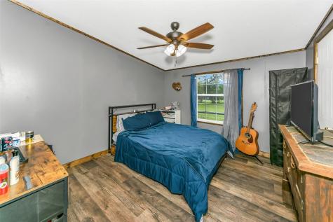 197 County Road 3382 Paradise TX 76073